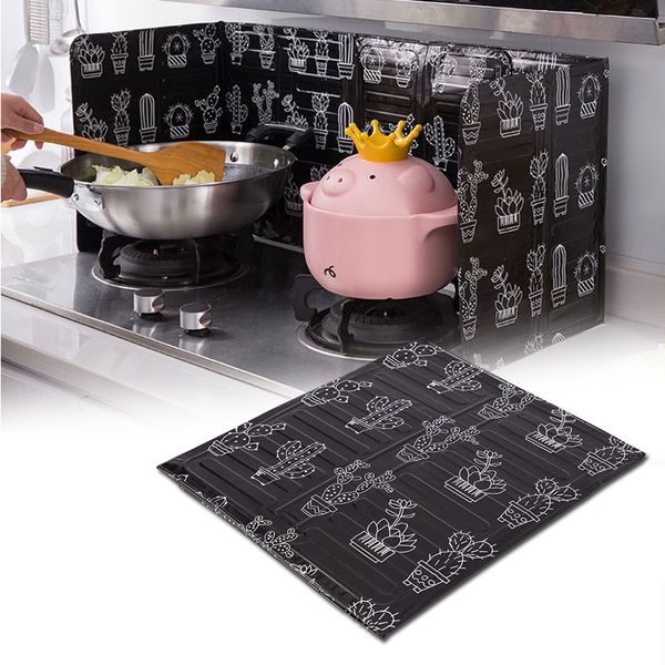 Foldable Kitchen Gas Stove Baffle Plate Kitchen Frying Pan Oil Splash Protection Screen Kichen Accessories